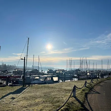 Hausboot Janne Inclusive Kanu Nach Verfuegbarkeit Sup Und Wlan 50 Mbit S Flat