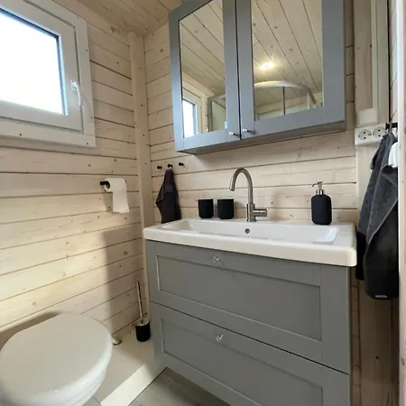 Botel Hausboot Janne Inclusive Kanu Nach Verfuegbarkeit Sup Und Wlan 50 Mbit S Flat *