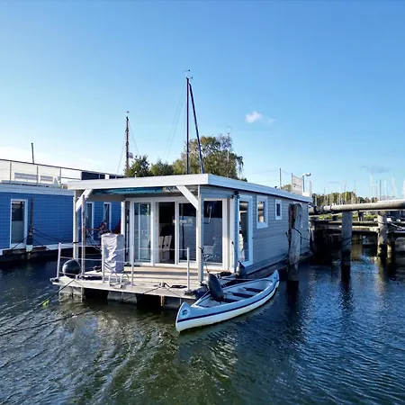 Bateau-hôtel Hausboot Janne Inclusive Kanu Nach Verfuegbarkeit Sup Und Wlan 50 Mbit S Flat *